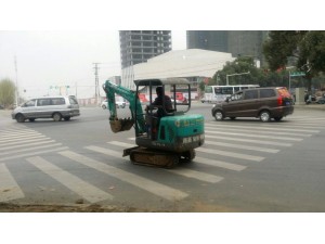 德力微型挖掘機(jī)城市建設(shè)好幫手