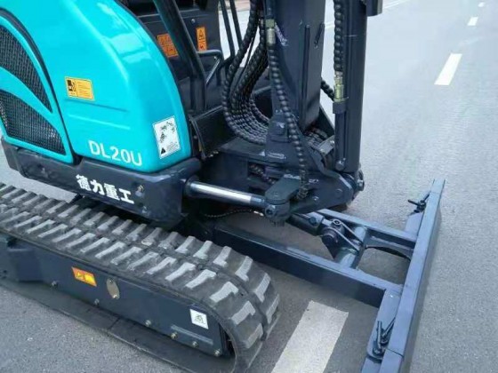 DL20U液壓小型挖掘機(jī)--熱銷(xiāo)農(nóng)用挖掘機(jī)
